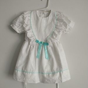 VTG Sweet Treats Girl Dress 3T White Floral Embroidery Eyelet Bow Ruffle Puff